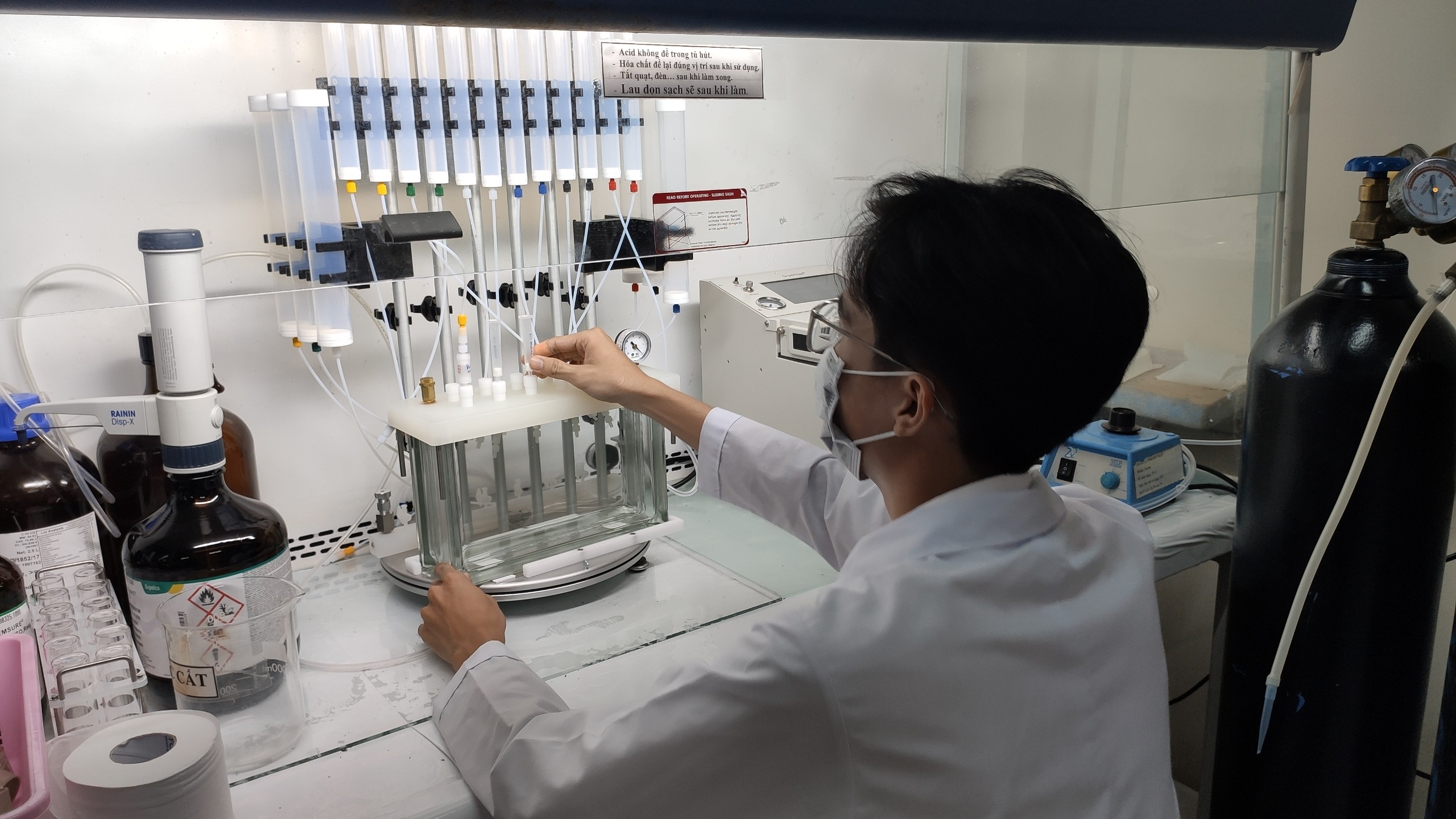 Ảnh phân tích dư lượng kháng sinh4
