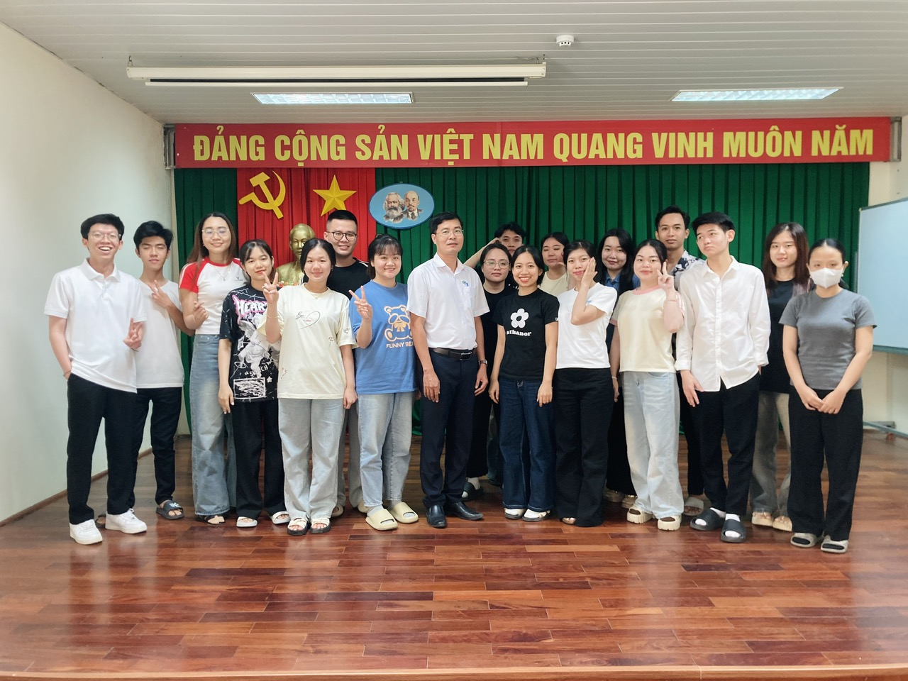 Khóa học nhận thức chung Hệ thống phân tích mối nguy và kiểm soát điểm tới hạn (HACCP) cho sinh viên Trường Đại học Kỹ thuật - Công nghệ Cần Thơ
